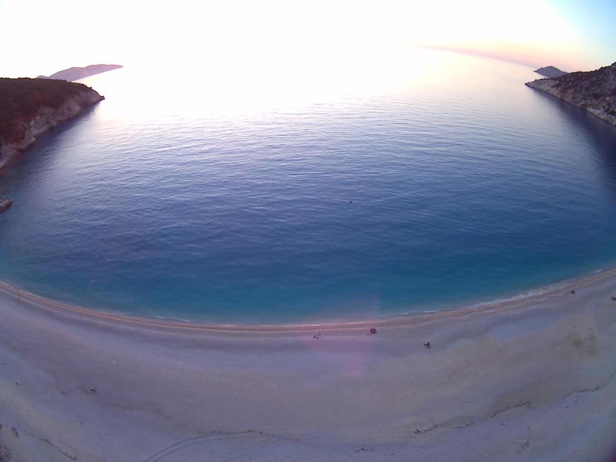 Dionisis Apartments Agia Efimia ภายนอก รูปภาพ
