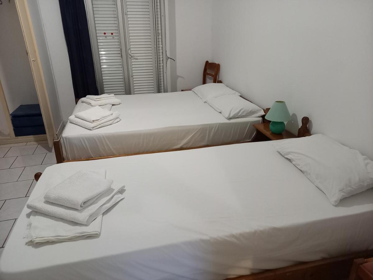 Dionisis Apartments Agia Efimia ภายนอก รูปภาพ