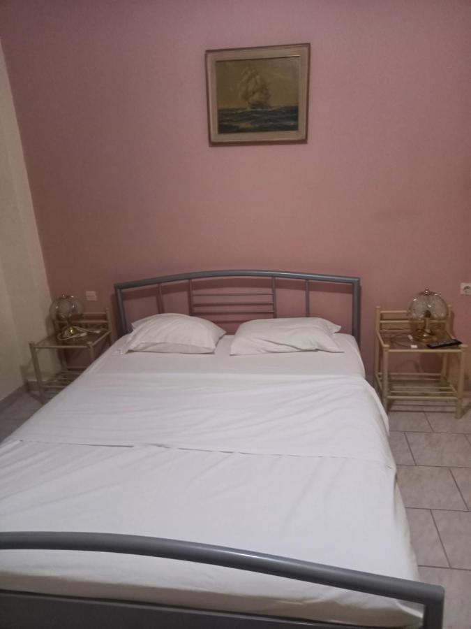 Dionisis Apartments Agia Efimia ภายนอก รูปภาพ